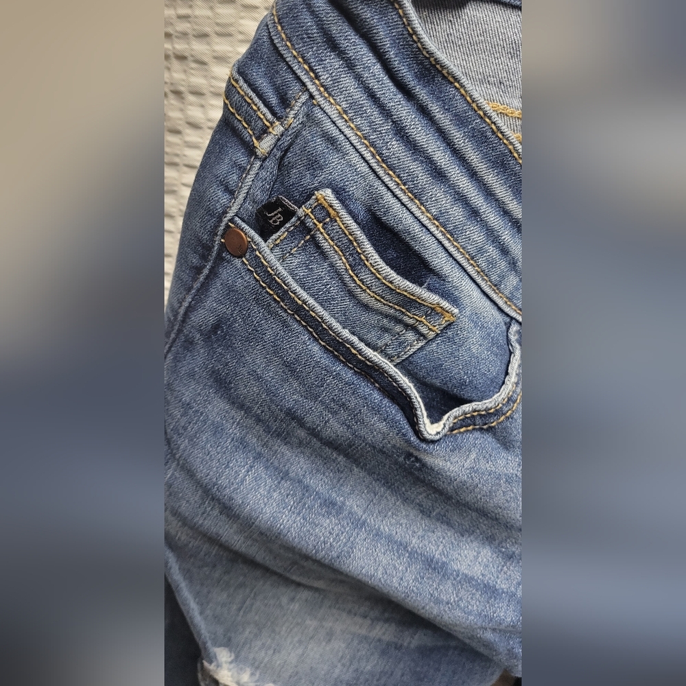 Judy Blue Distressed Skinny Jean Capris - Picture 3 of 6